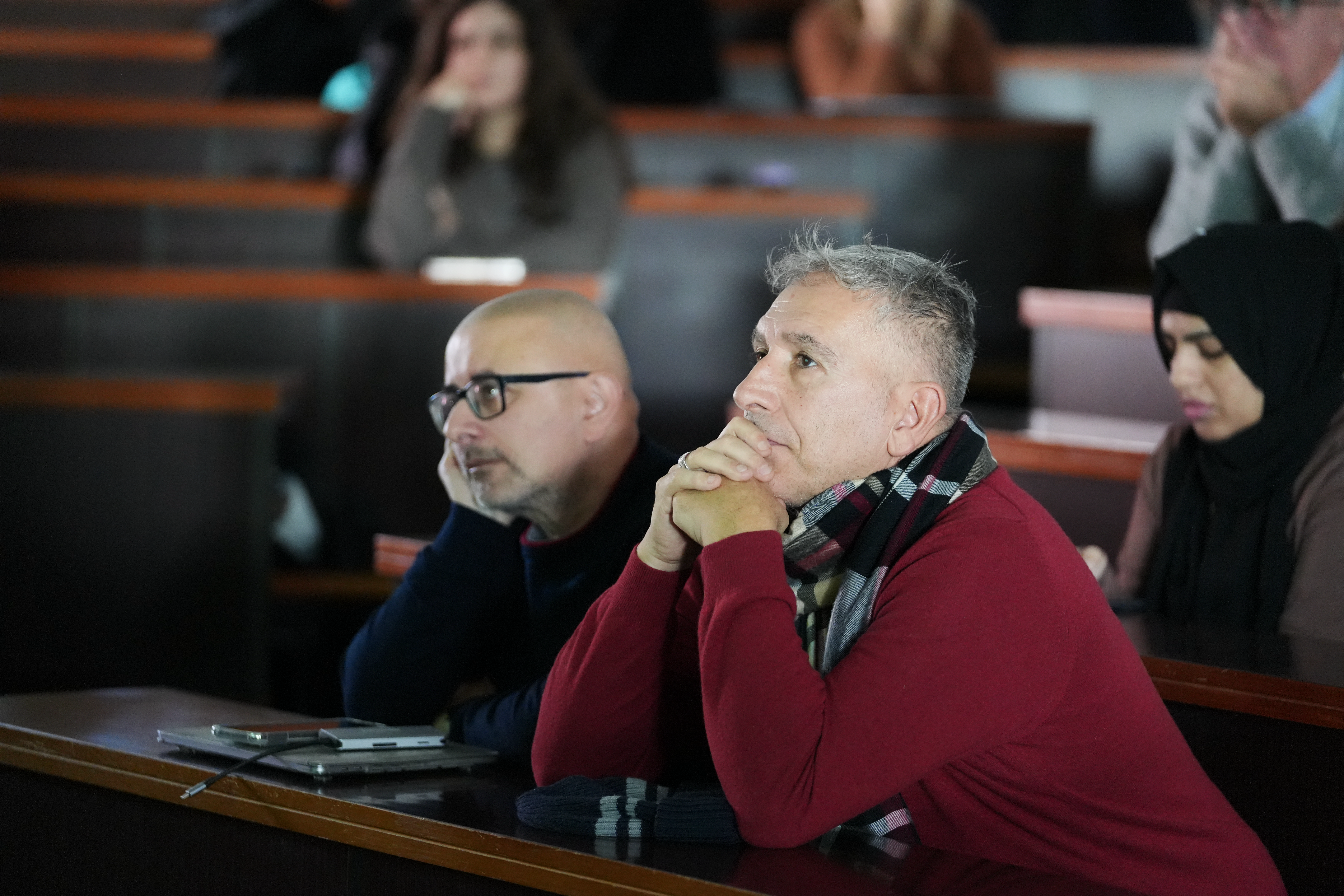 Prof. Alberto Alberti, Coordinatore della Scuola di Dottorato in Scienze Veterinarie  eMomento della Giornata del dottorato in Scienze Veterinarie e Prof. Vito Martella