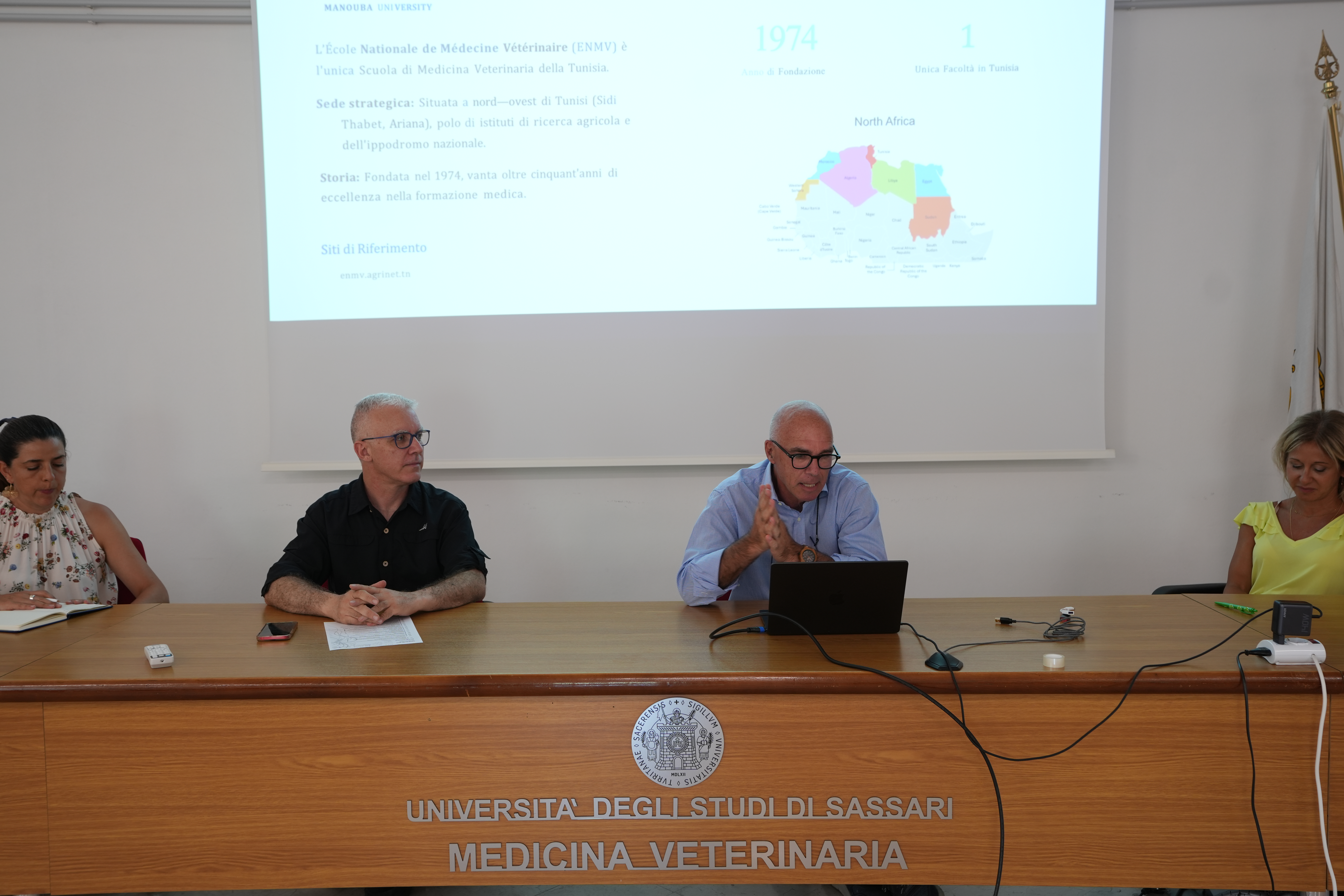 Presentazione di un progetto di cooperazione internazionale durante “UniSS nel mondo” nell’Aula consiliare del Dipartimento di Medicina Veterinaria UniSS.